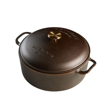 Smithey Ironware Dutch Oven 7.5QTS lidded