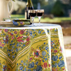 couleur nature jardin red and green tablecloth with outdoor dining setting