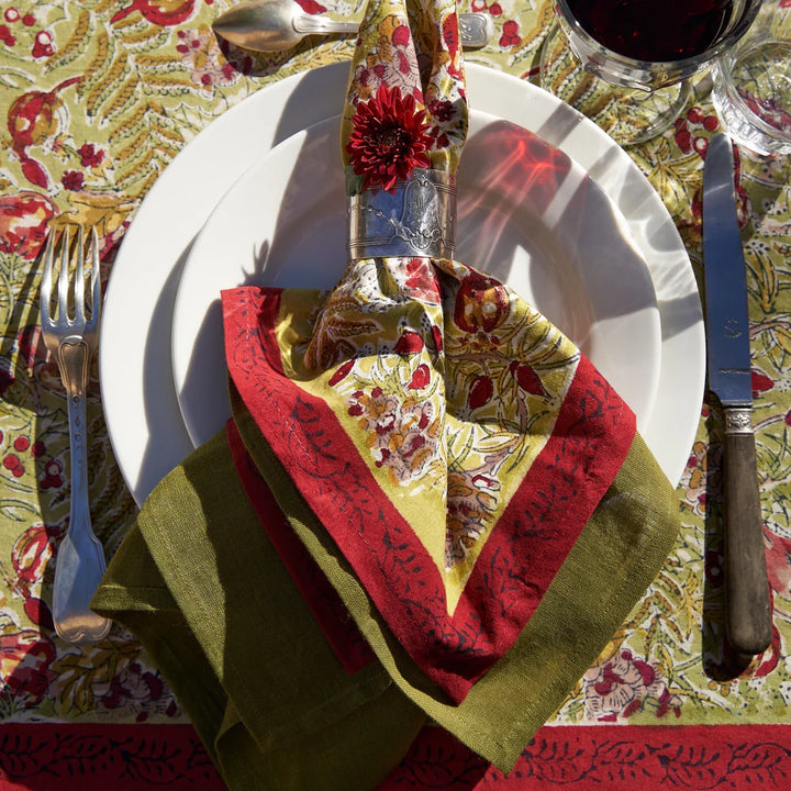 Winter Garden Red & Green Napkin Set/6
