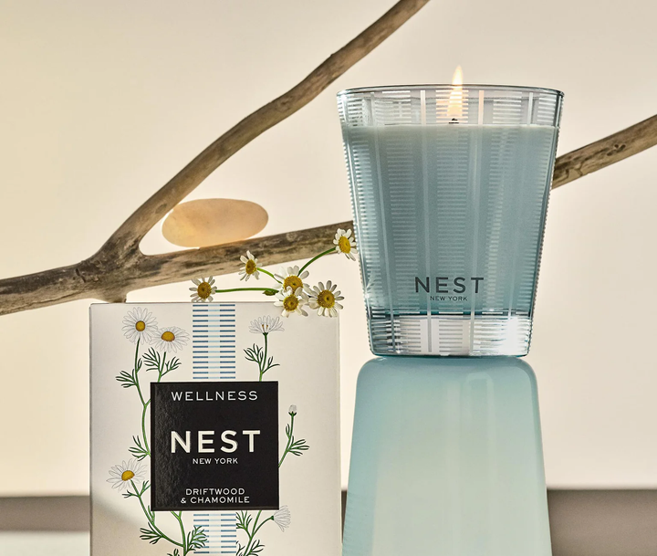 Nest Driftwood & Chamomile Wellness Classic Candle