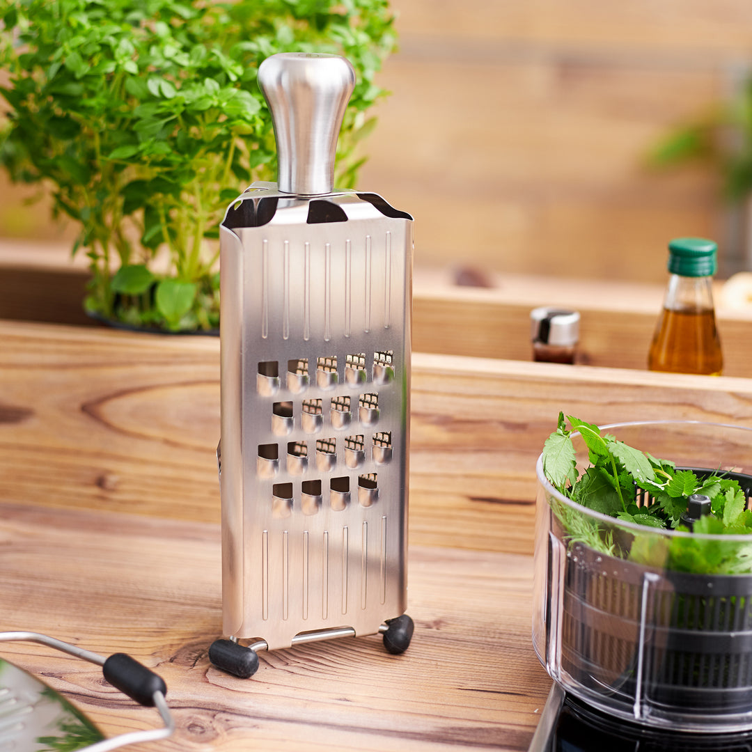 Multifunctional Grater Pyramid