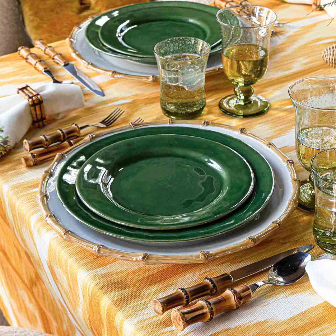 juliska puro basil place setting with classic bamboo flatware and classic bamboo round charger