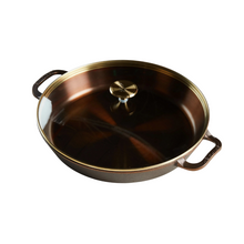 Load image into Gallery viewer, smithey ironware no 14 dual handle skillet with glass lid
