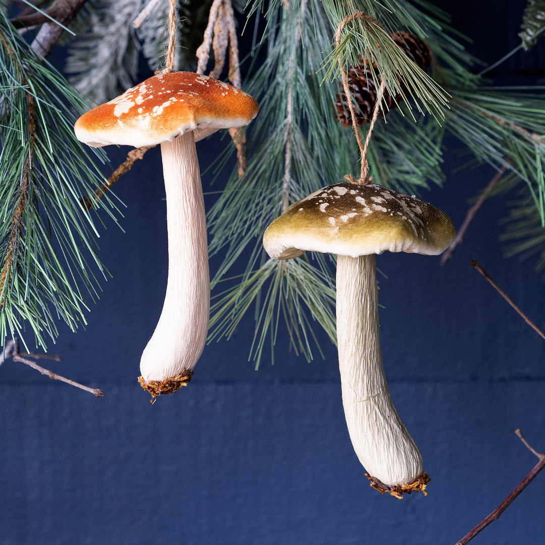 Wild Foam Mushroom Cluster Ornament, Large