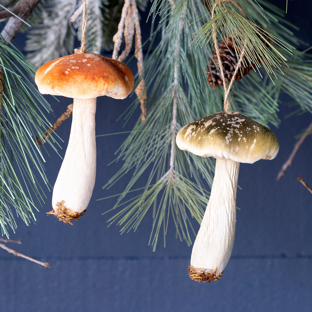 Wild Foam Mushroom Cluster Ornament, Medium