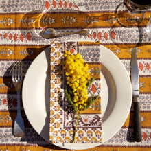 Load image into Gallery viewer, couleur nature Avignon Digon &amp; Blue Napkin on place setting

