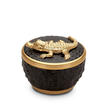 Load image into Gallery viewer, l&#39;objet crocodile candle
