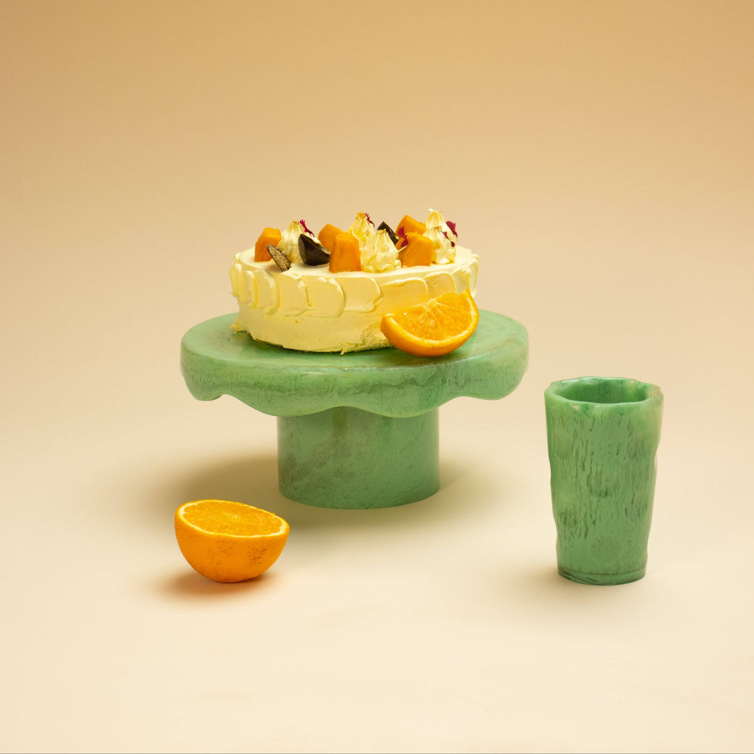 Green Scallop Resin Cake Stand
