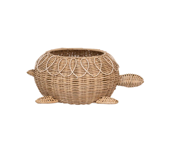 Wicker turtle-shaped planter 