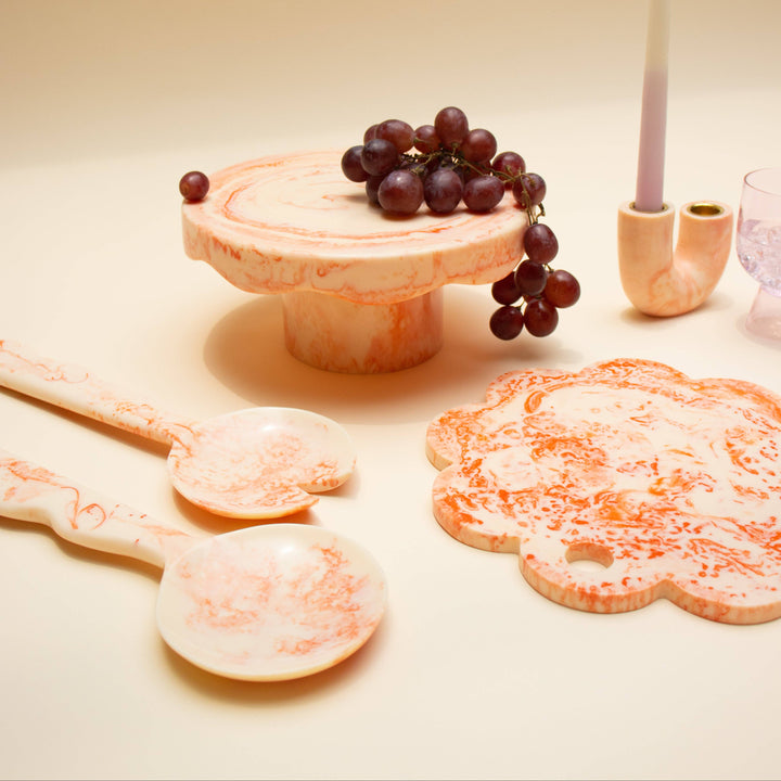 Pink Scallop Resin Cake Stand