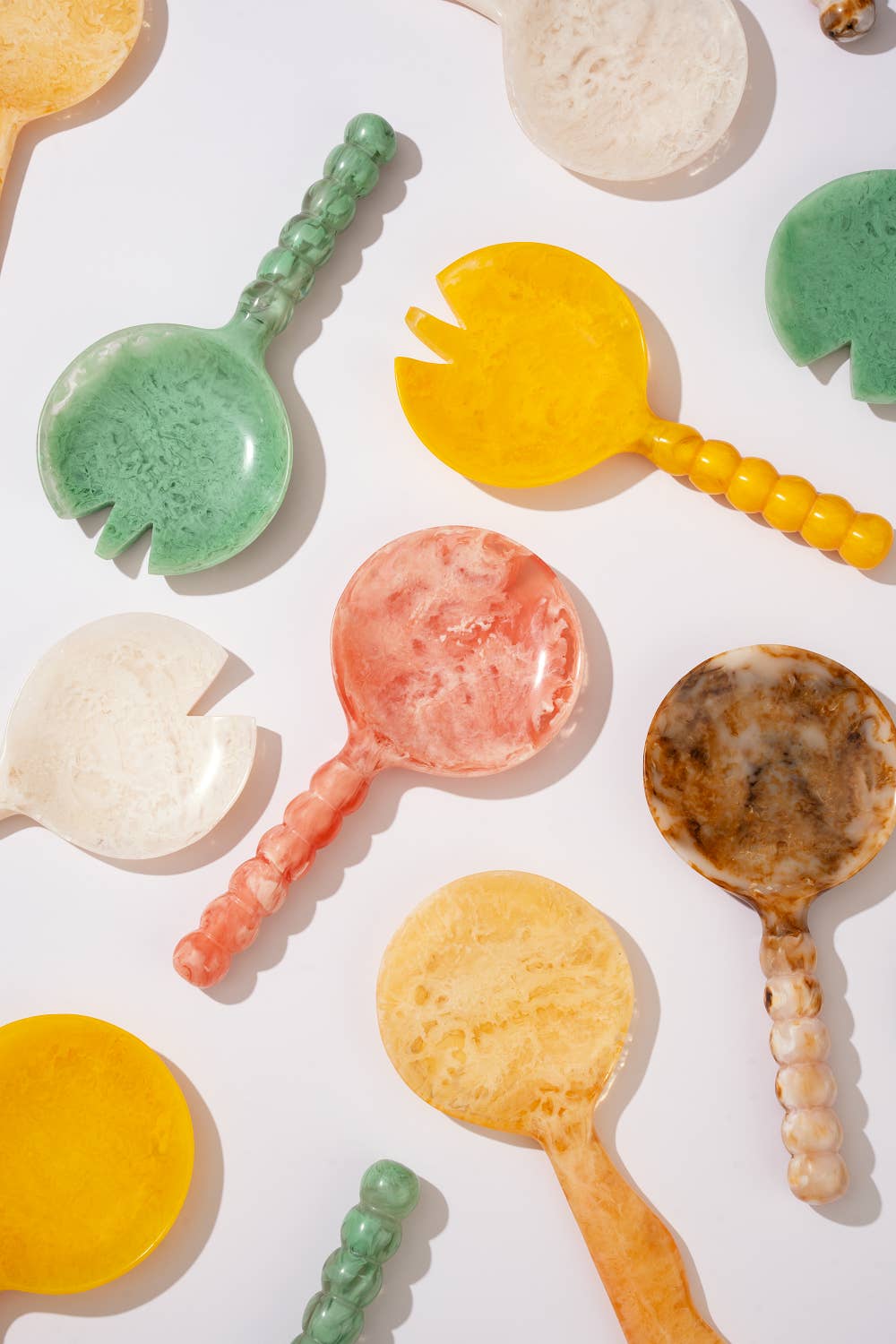 Mustard Resin Salad Servers