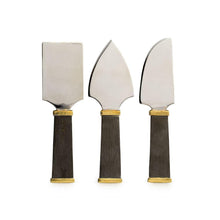 Load image into Gallery viewer, Michael Aram Anemone Cheese Knife Set
