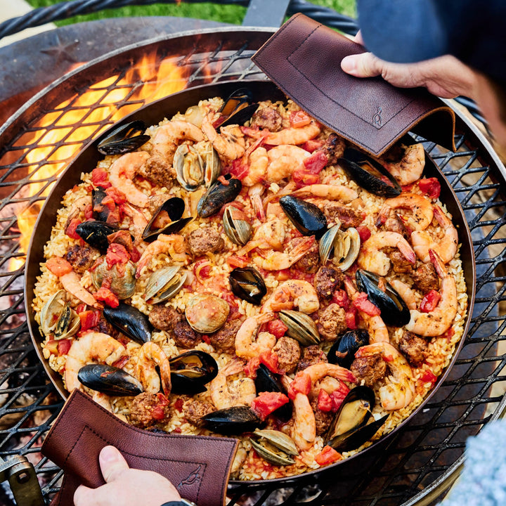 Smithey Carbon Steel Paella Pan