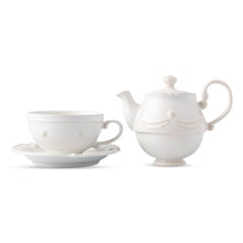 Load image into Gallery viewer, Juliska Berry &amp; Thread Whitewash Tea for One Tea Pot
