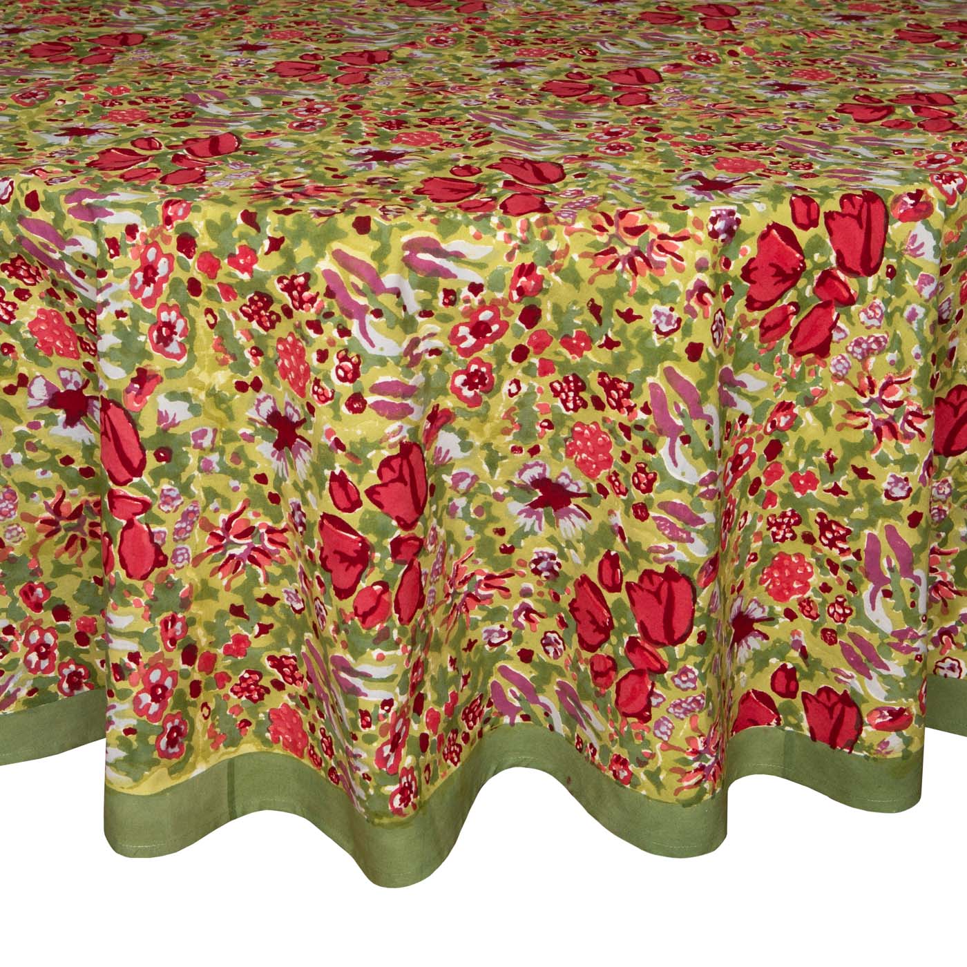 Jardin Red with Green Tablecloth