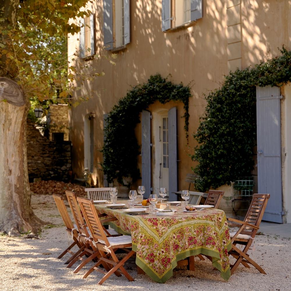 Jardin Red & Green Tablecloth