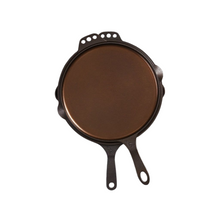 Load image into Gallery viewer, Smithey No. 12 Flat Top Griddle
