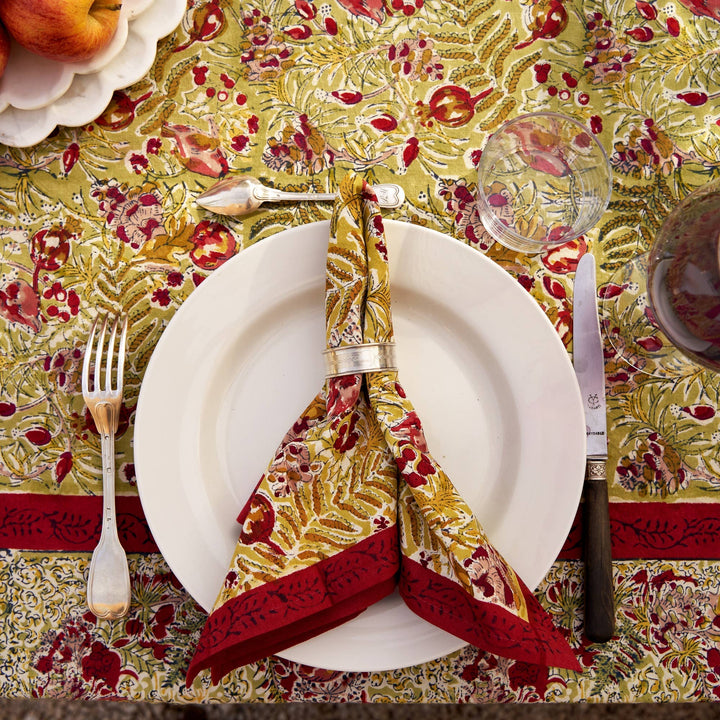 Winter Garden Red & Green Tablecloth